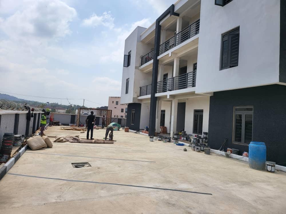 Newly built  3 bedrooms Well furnished Iimterior Block of Flat